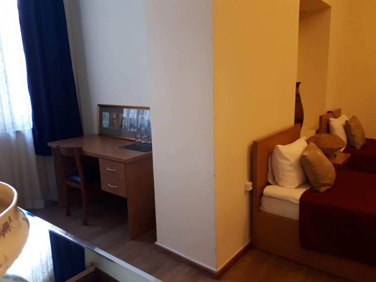 Art Hotel Winery 1896 Тбилиси Экстерьер фото